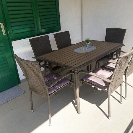 Ferienwohnung Mala Kuca Vodice Exterior foto